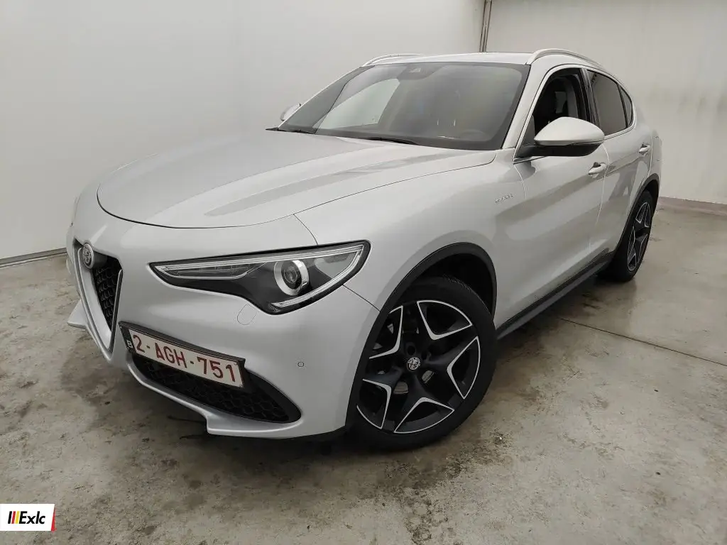 Alfa Romeo Stelvio - Alfa Romeo Stelvio 2.2 D 160 Super 5d 1